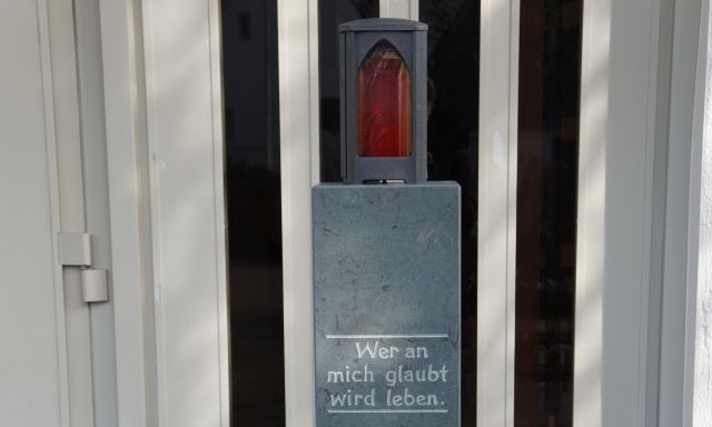 totenkerze wind