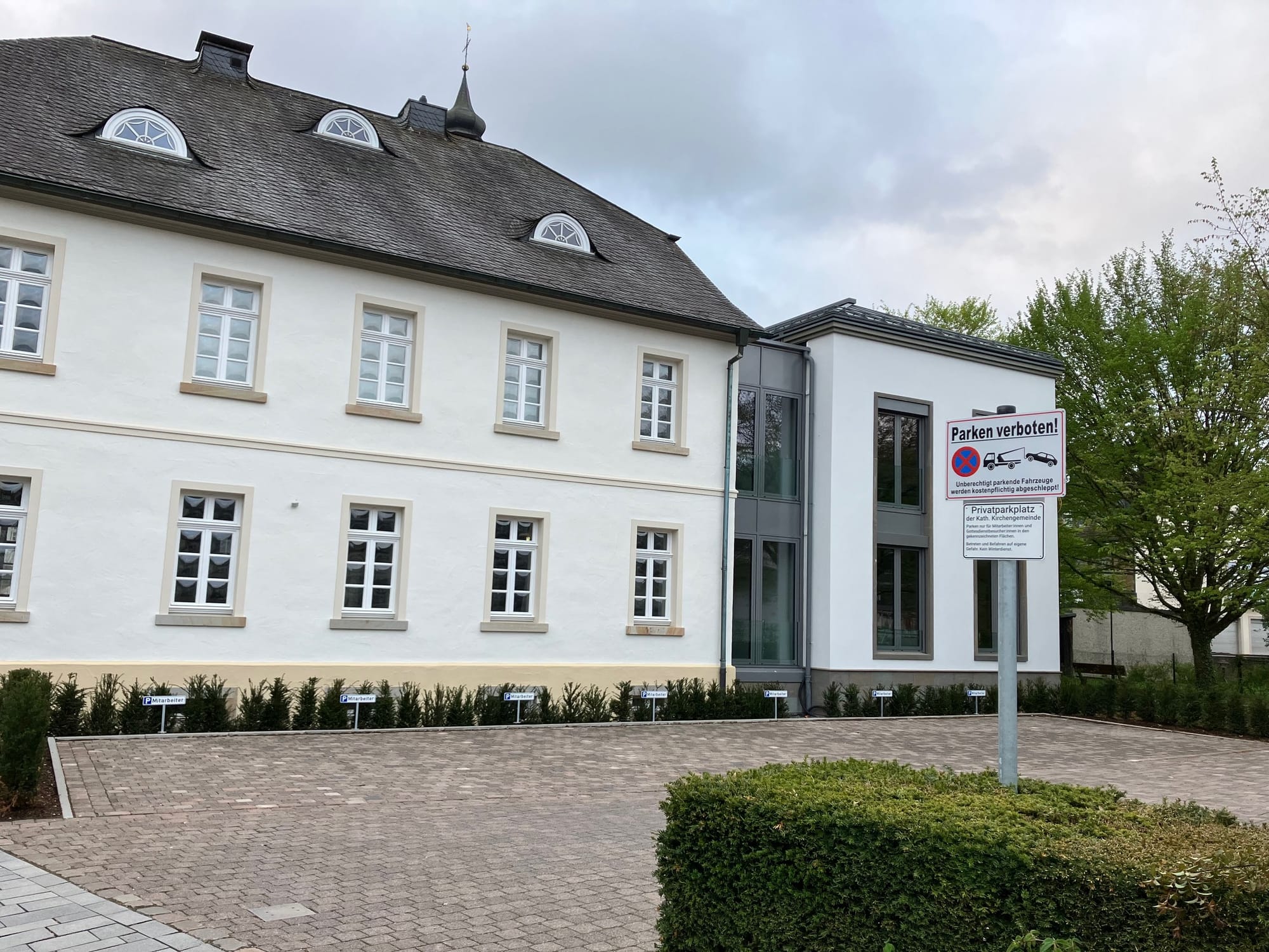 Parkplatz Truchseßgasse https://wir.attendorn-katholisch.de/content/perma?id=15462